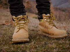 Comfortable safety boots for long work shifts